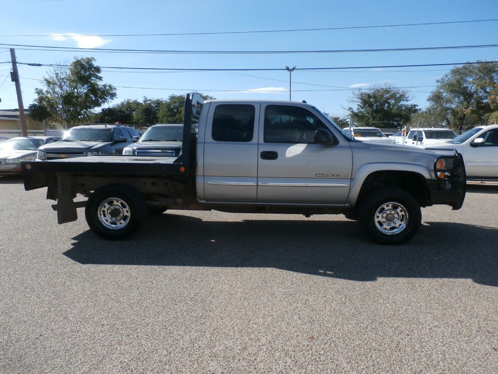 2004 GMC Sierra Image 3