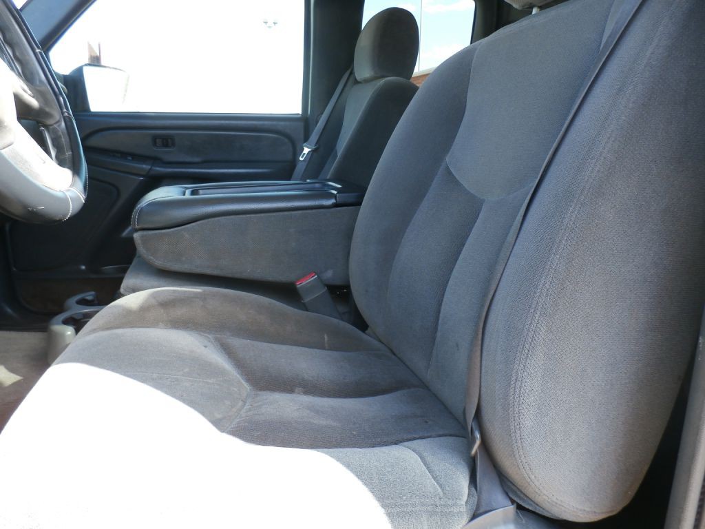 2004 GMC Sierra Image 7