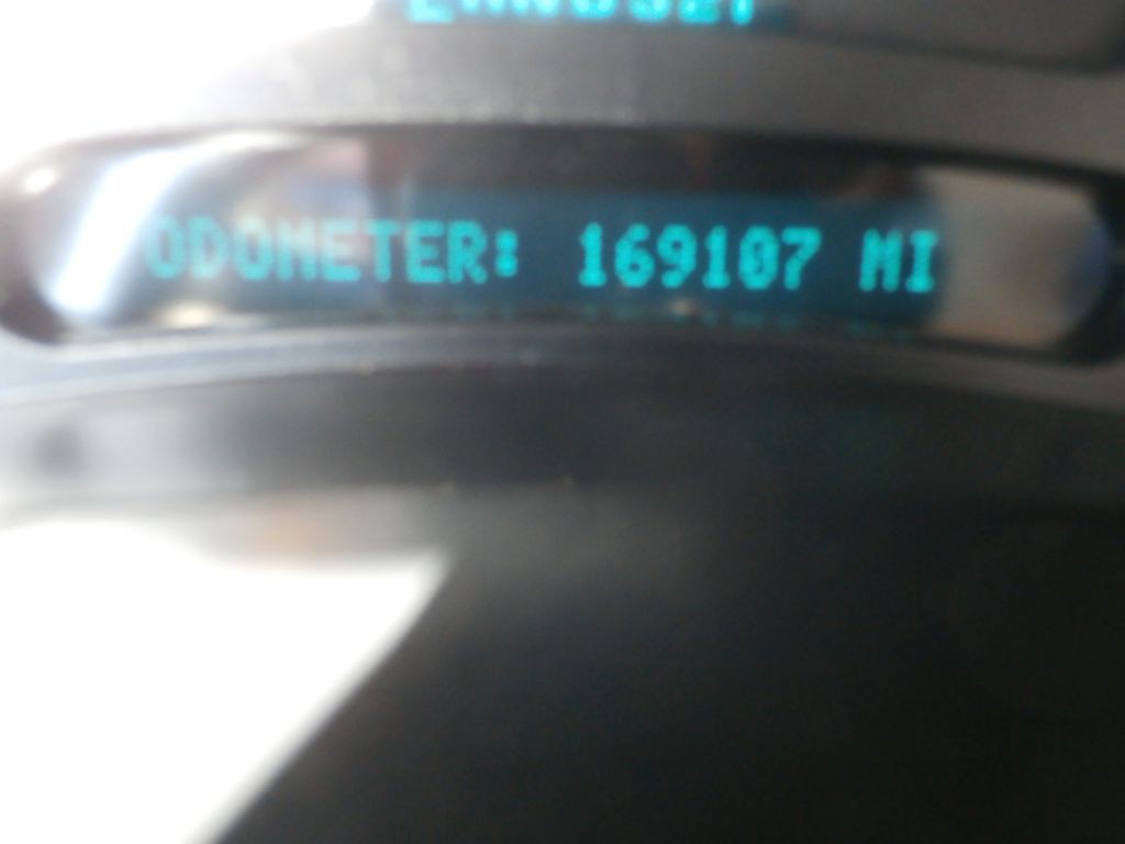 2004 GMC Sierra Image 8