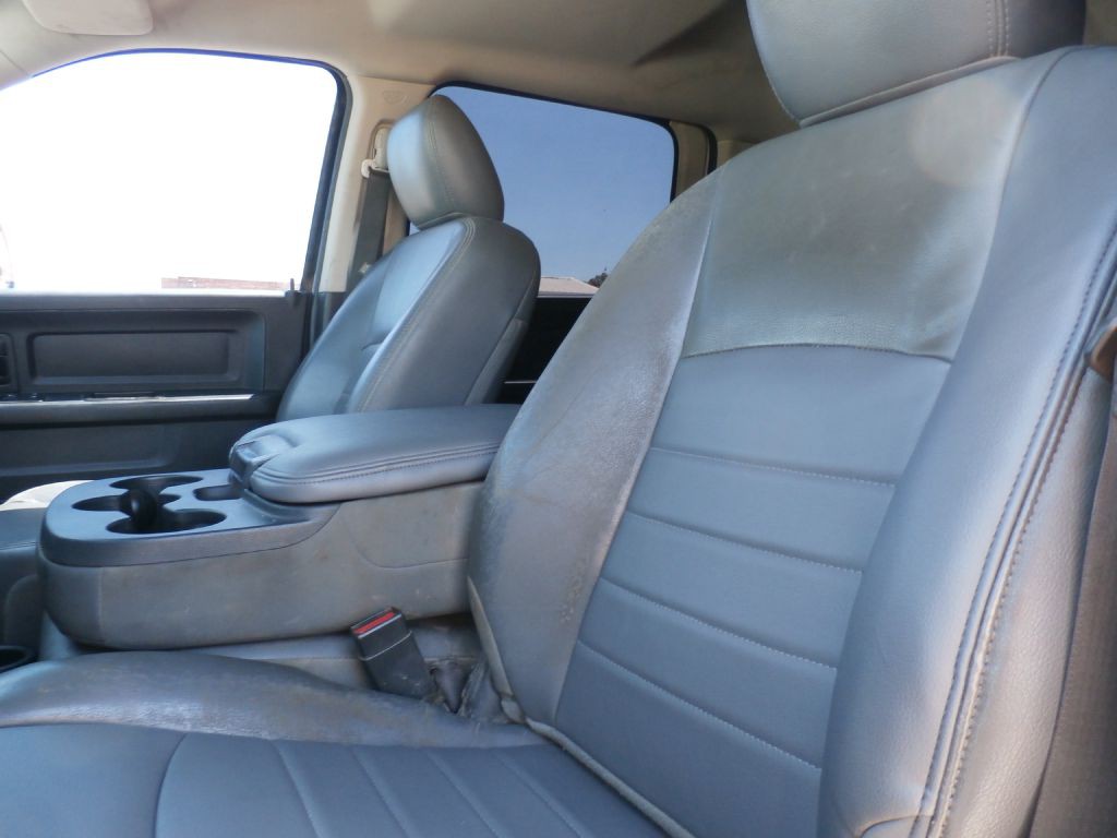 2015 RAM 3500 Image 7