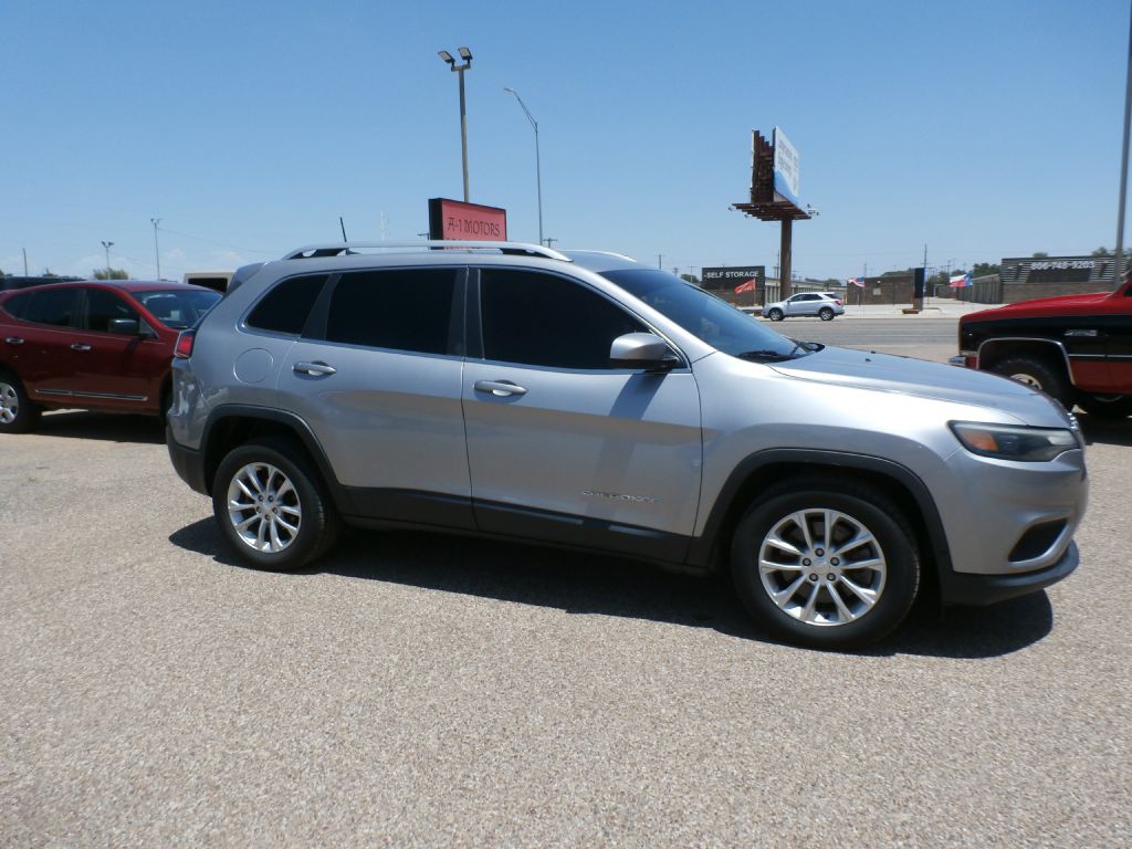 2019 Jeep Cherokee Image 3