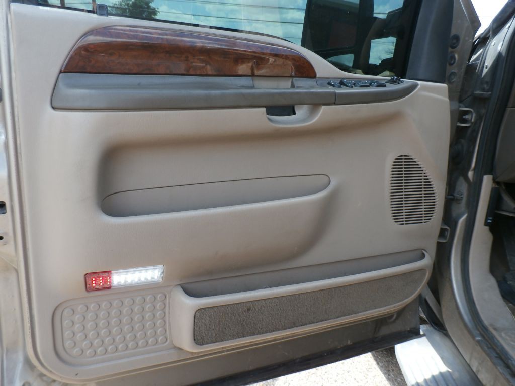 2002 Ford F-250 Image 6