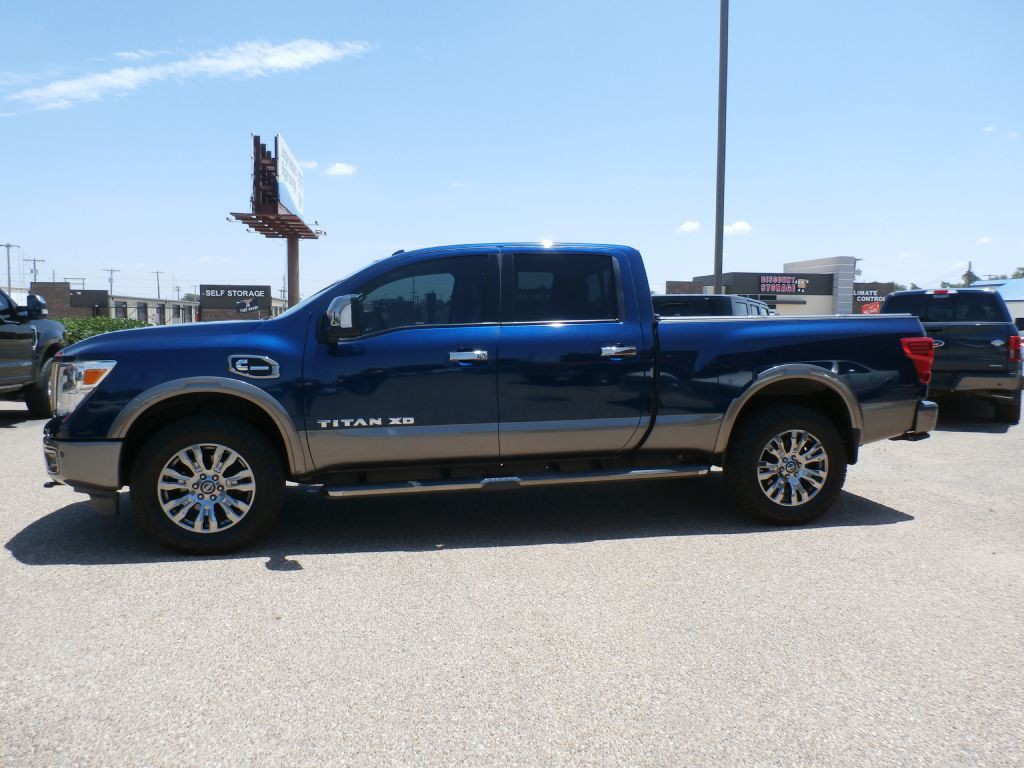 2018 Nissan Titan Image 3