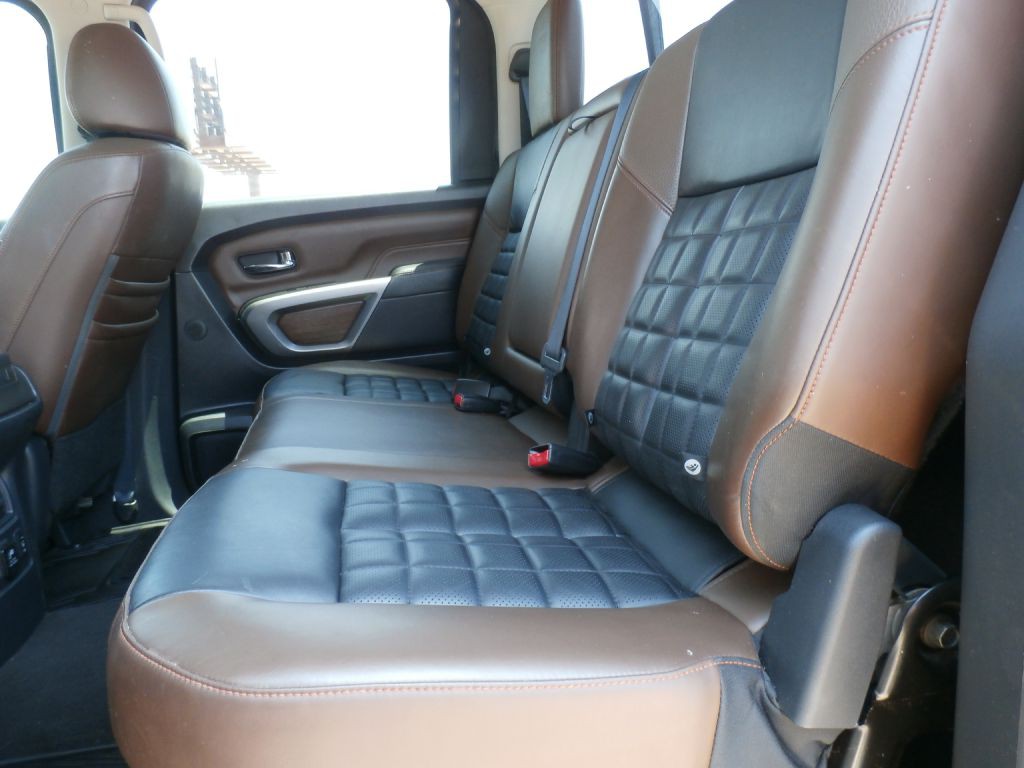2018 Nissan Titan Image 5