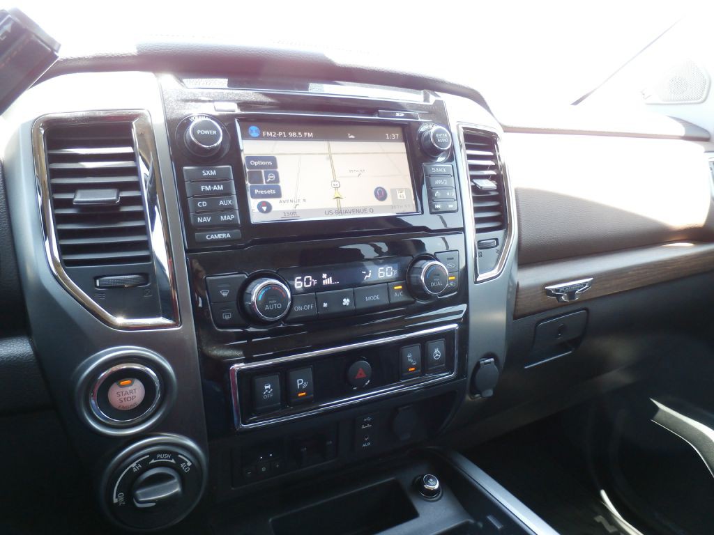 2018 Nissan Titan Image 9