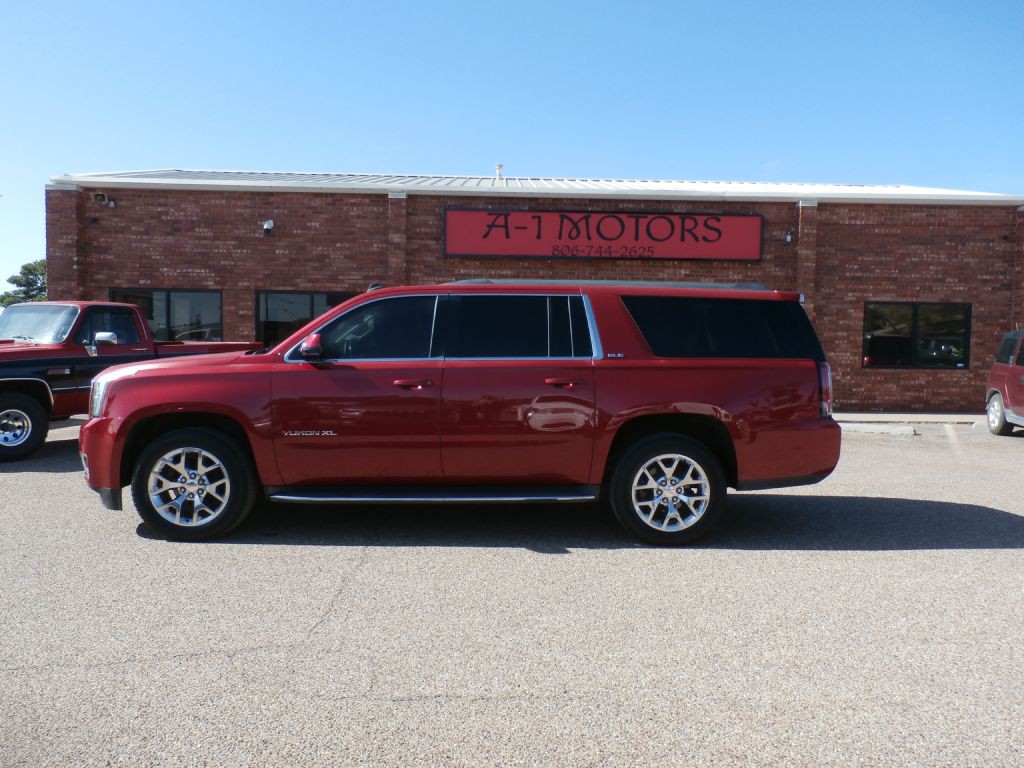 2015 GMC Yukon Image 2