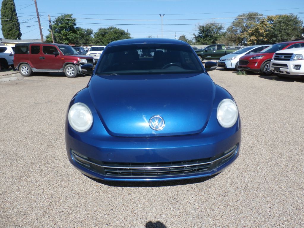 2012 Volkswagen Beetle Image 3