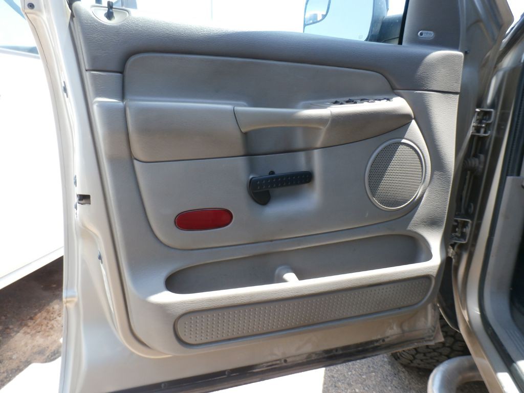 2005 Dodge Ram 2500 Image 6