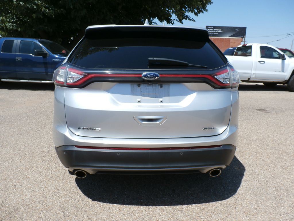 2017 Ford Edge Image 4