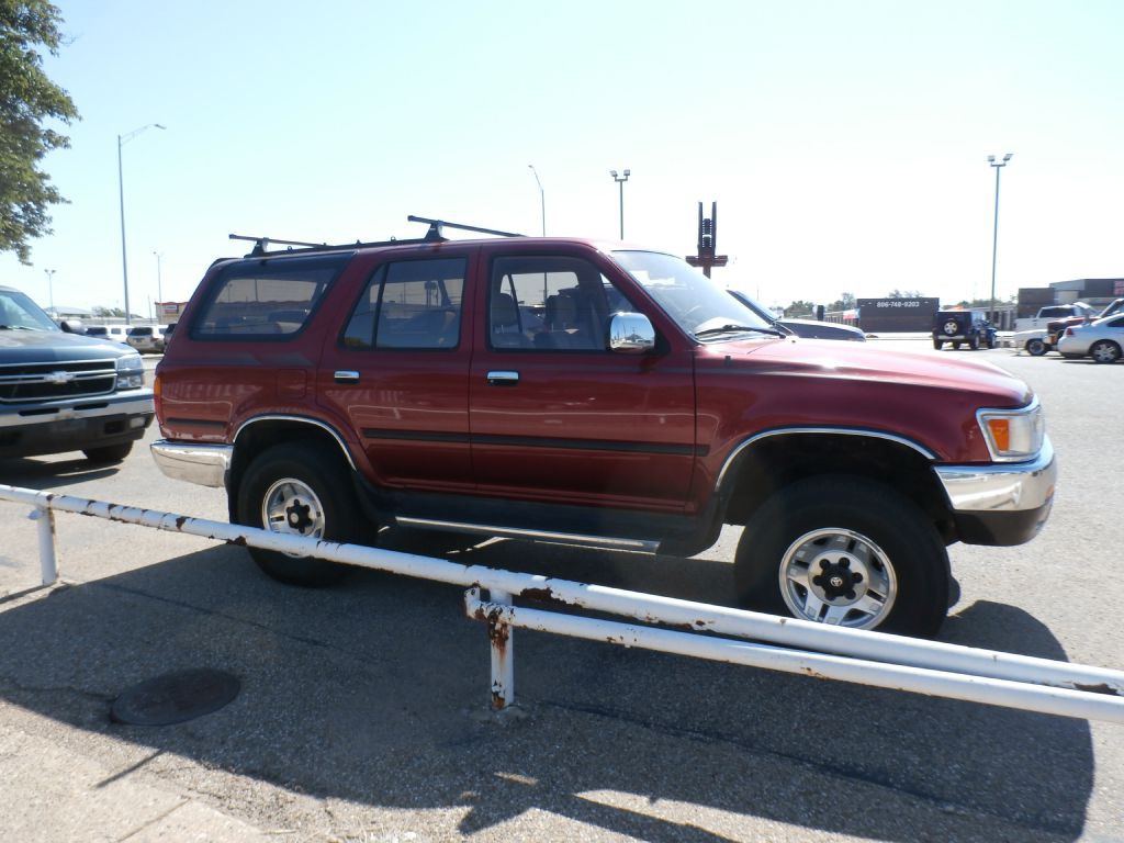 1994 Toyota 4Runner Image 3