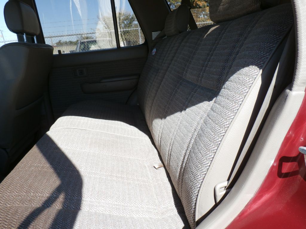 1994 Toyota 4Runner Image 6