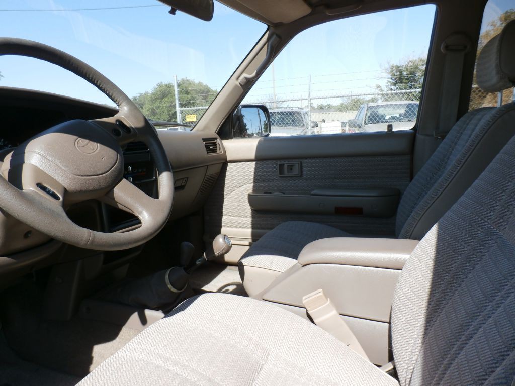 1994 Toyota 4Runner Image 8