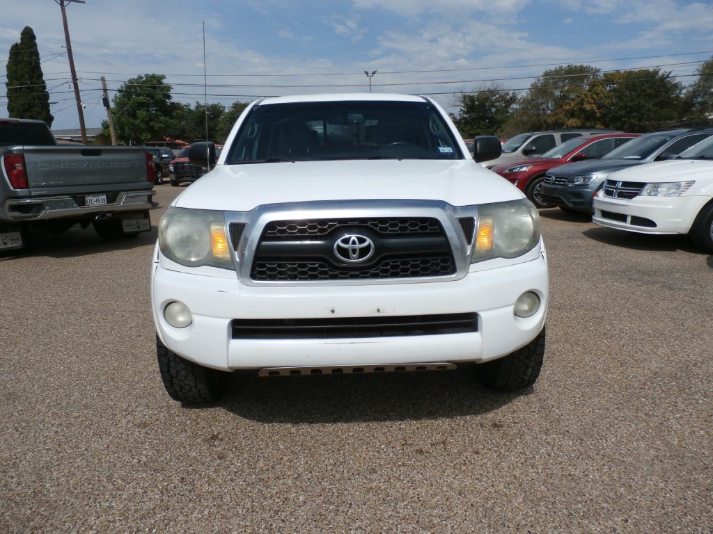2011 Toyota Tacoma Image 2