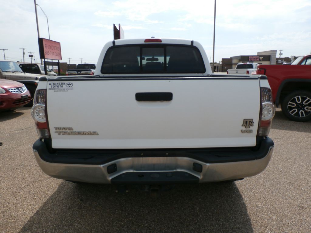 2011 Toyota Tacoma Image 4