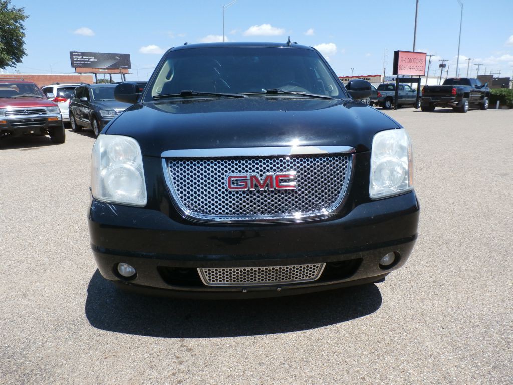 2013 GMC Yukon Image 2