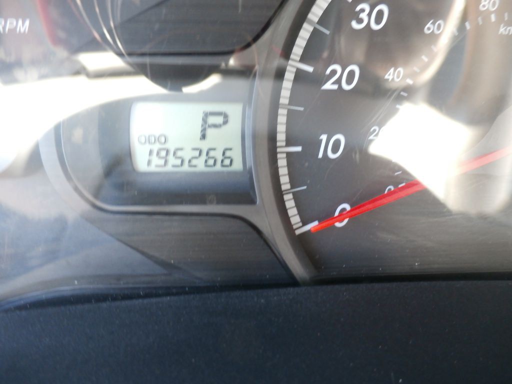 2011 Toyota Sienna Image 11