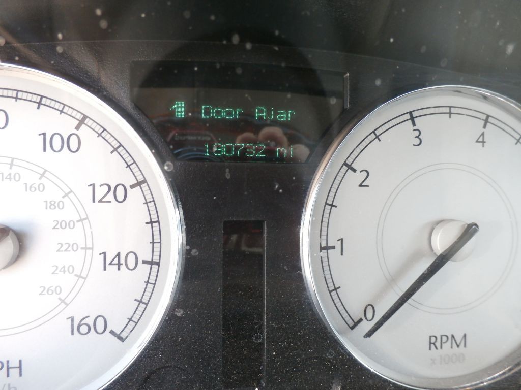 2006 Chrysler 300 Image 8