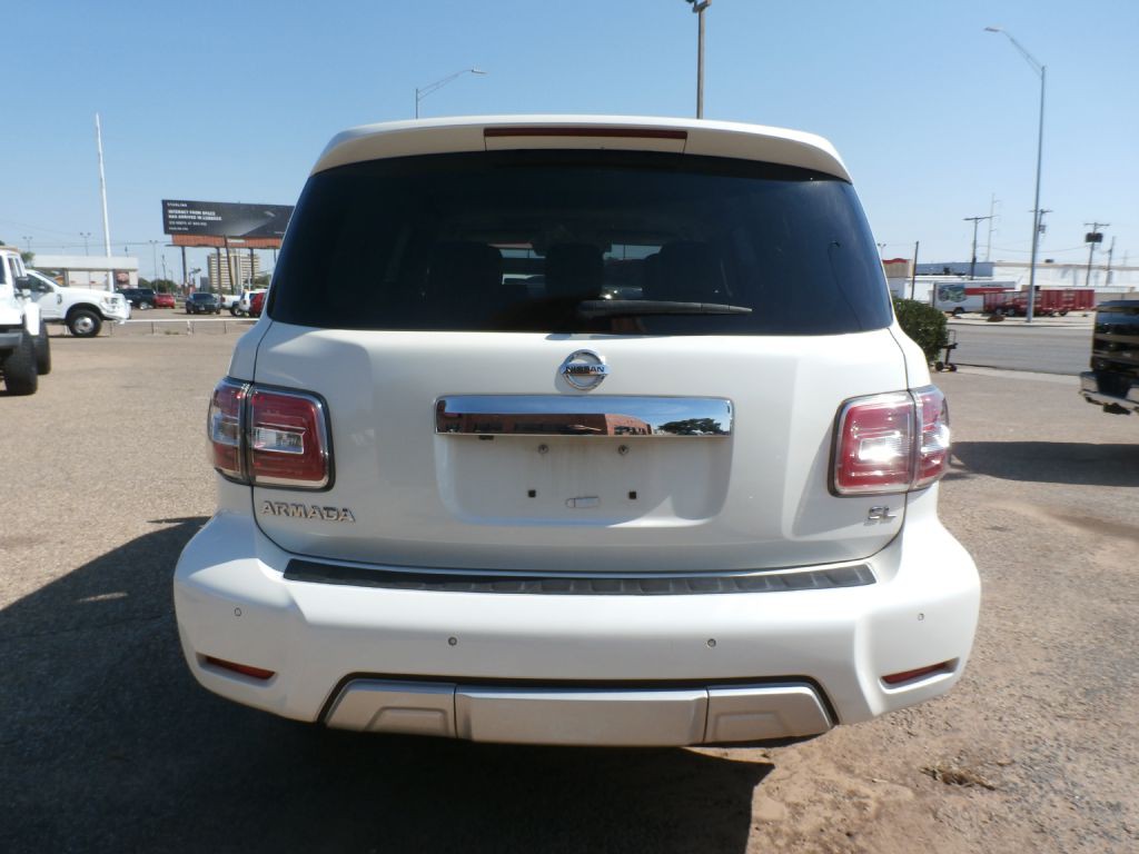 2018 Nissan Armada Image 4