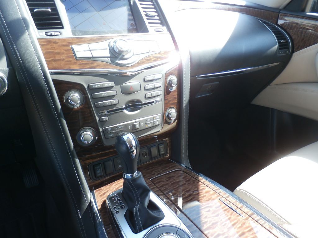 2018 Nissan Armada Image 10