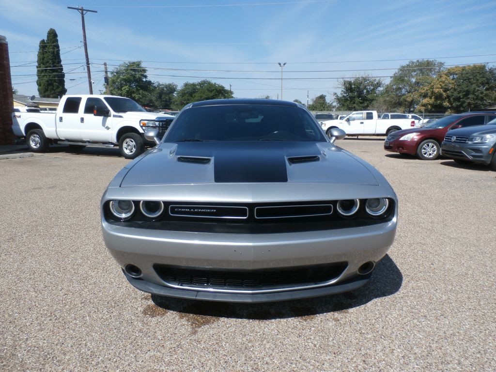 2015 Dodge Challenger Image 2