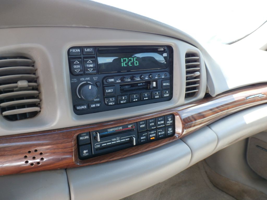 2000 Buick LeSabre Image 8