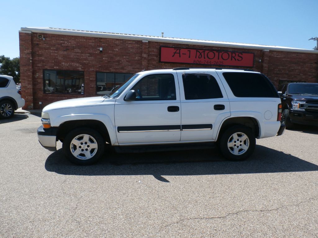 2004 Chevrolet Tahoe Image 3