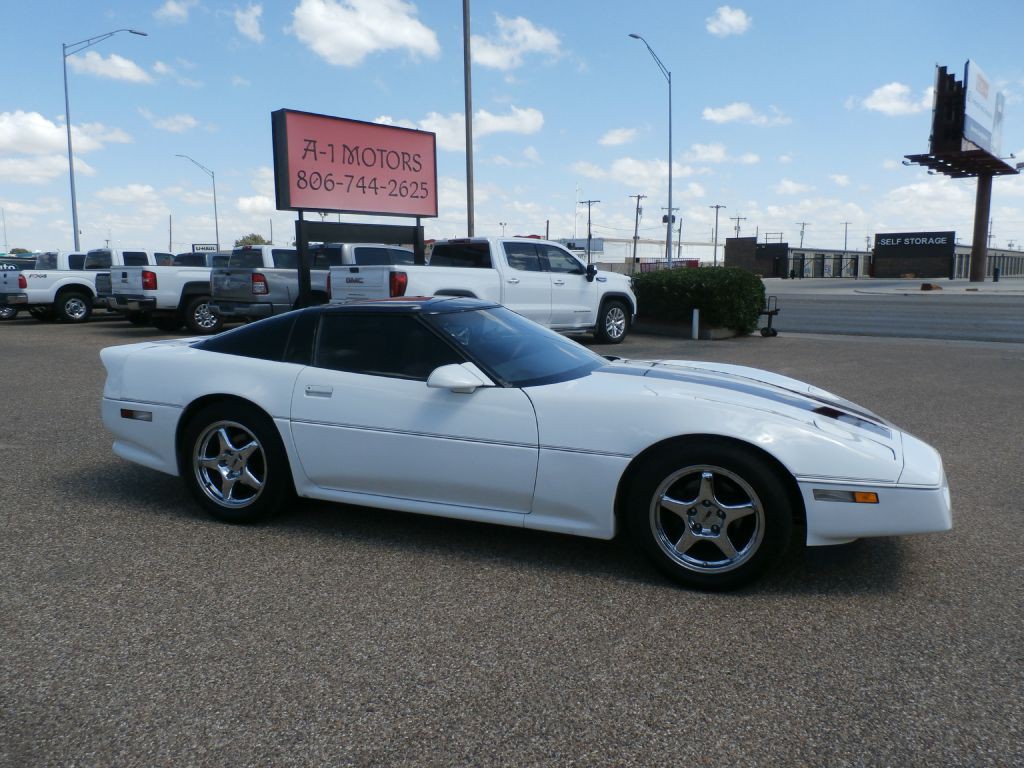 1987 Chevrolet Corvette Image 3