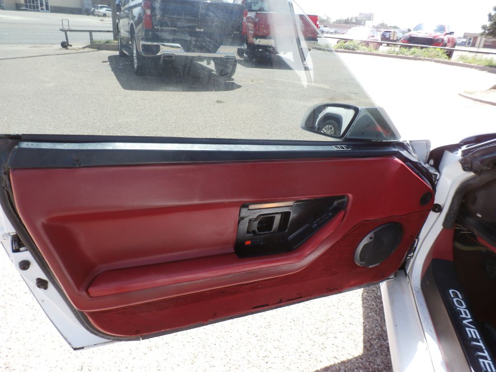 1987 Chevrolet Corvette Image 5