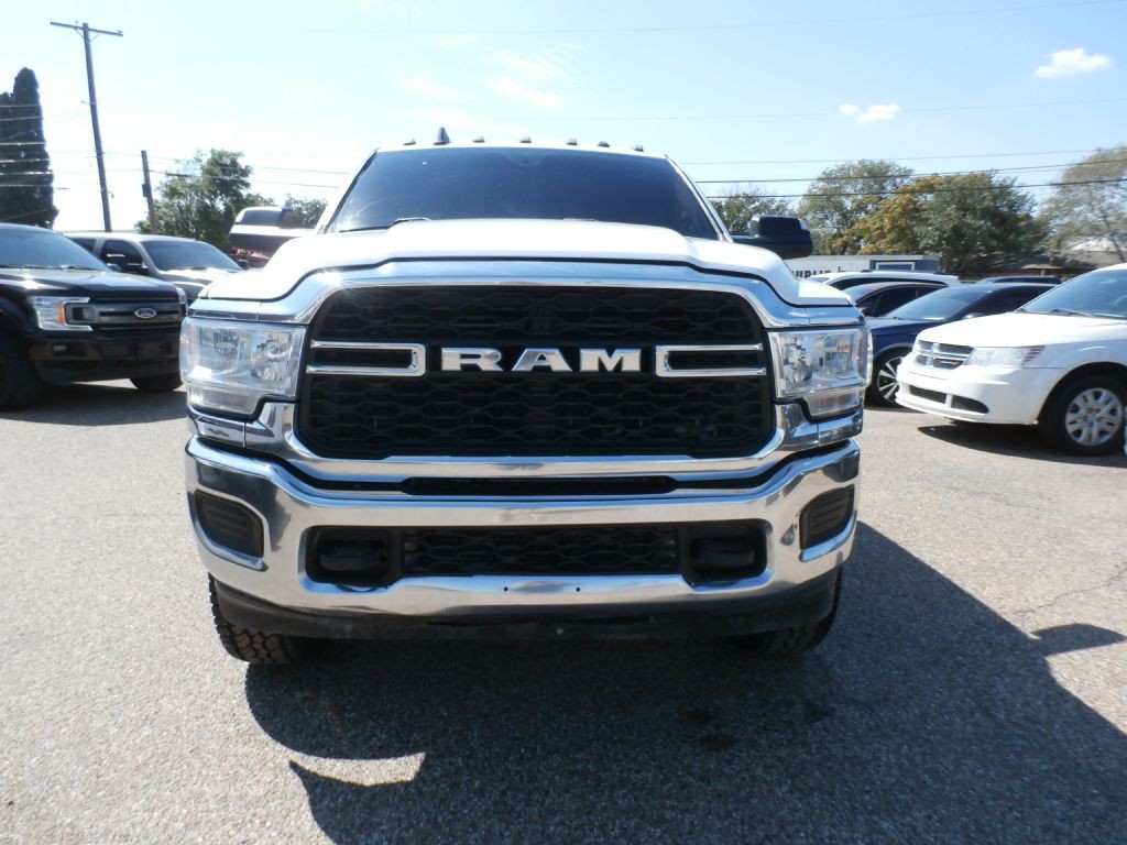 2020 RAM 3500 Image 2