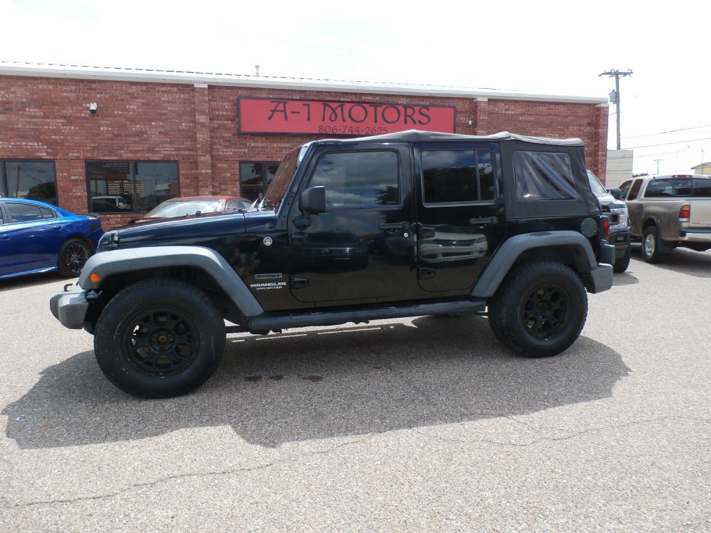 2010 Jeep Wrangler Unlimited Image 3