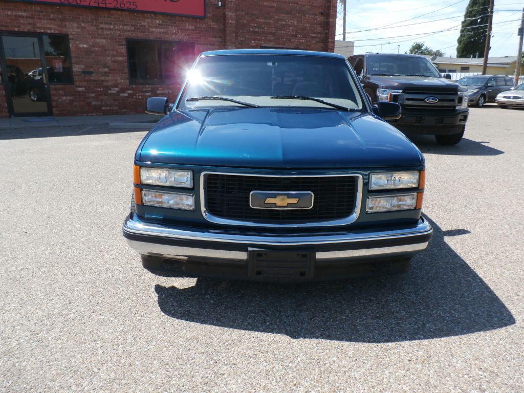 1997 Chevrolet C/K Image 2