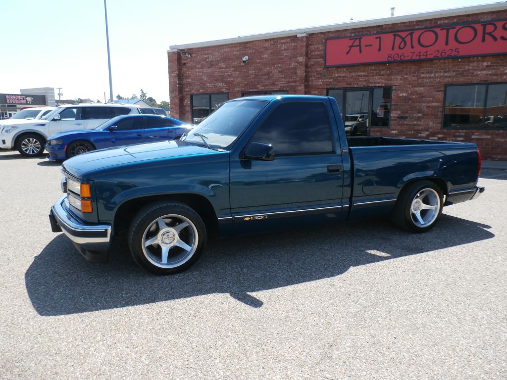 1997 Chevrolet C/K Image 3