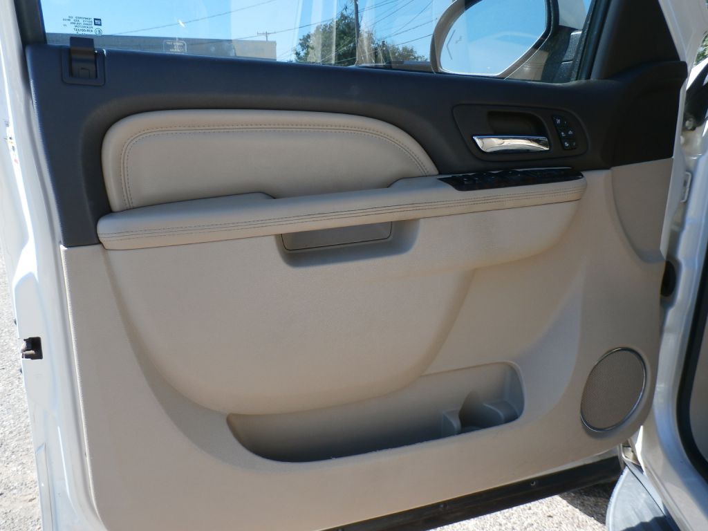 2013 GMC Yukon Image 8