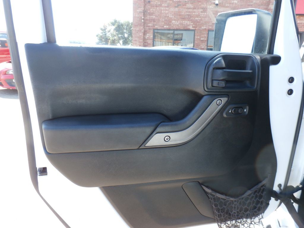 2014 Jeep Wrangler Image 5