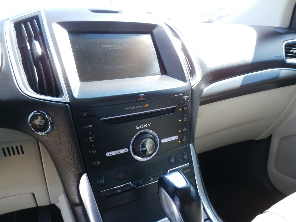 2015 Ford Edge Image 8