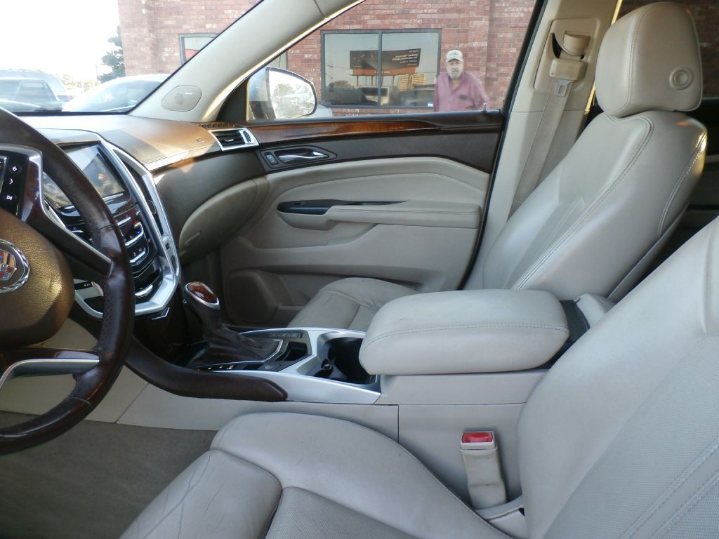 2014 Cadillac SRX Image 8