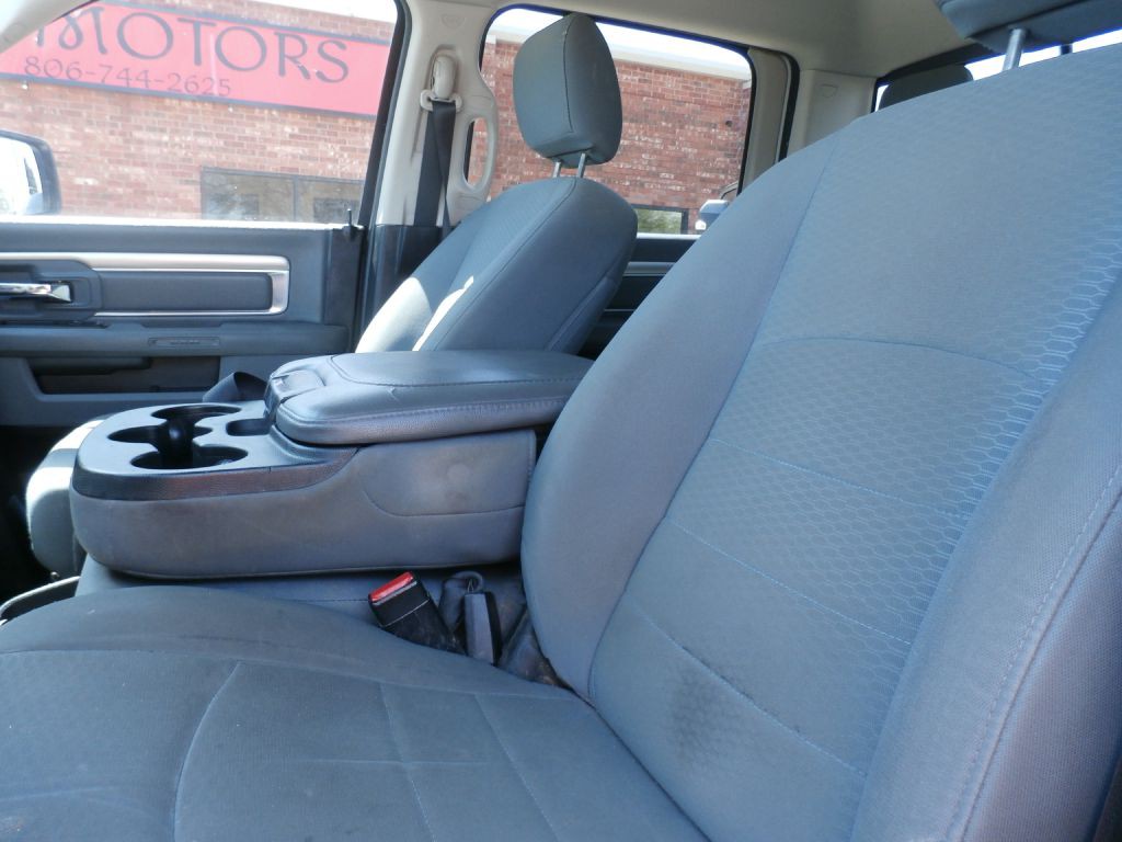 2017 RAM 1500 Image 9