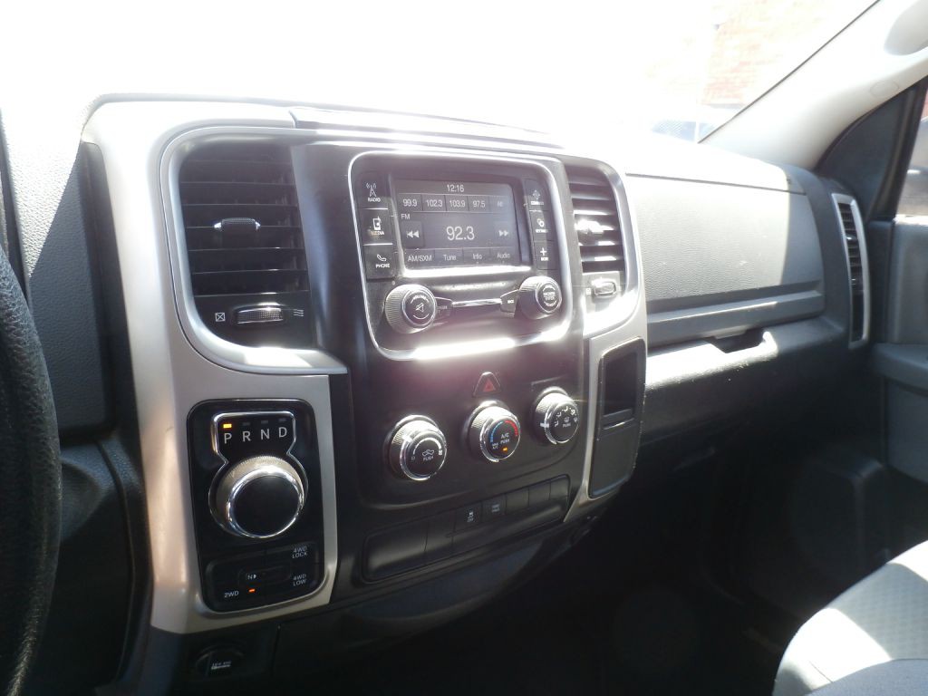 2017 RAM 1500 Image 10