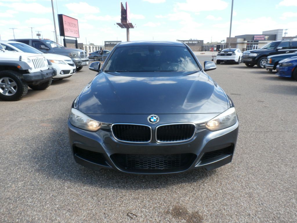 2014 BMW 3 Series Image 2