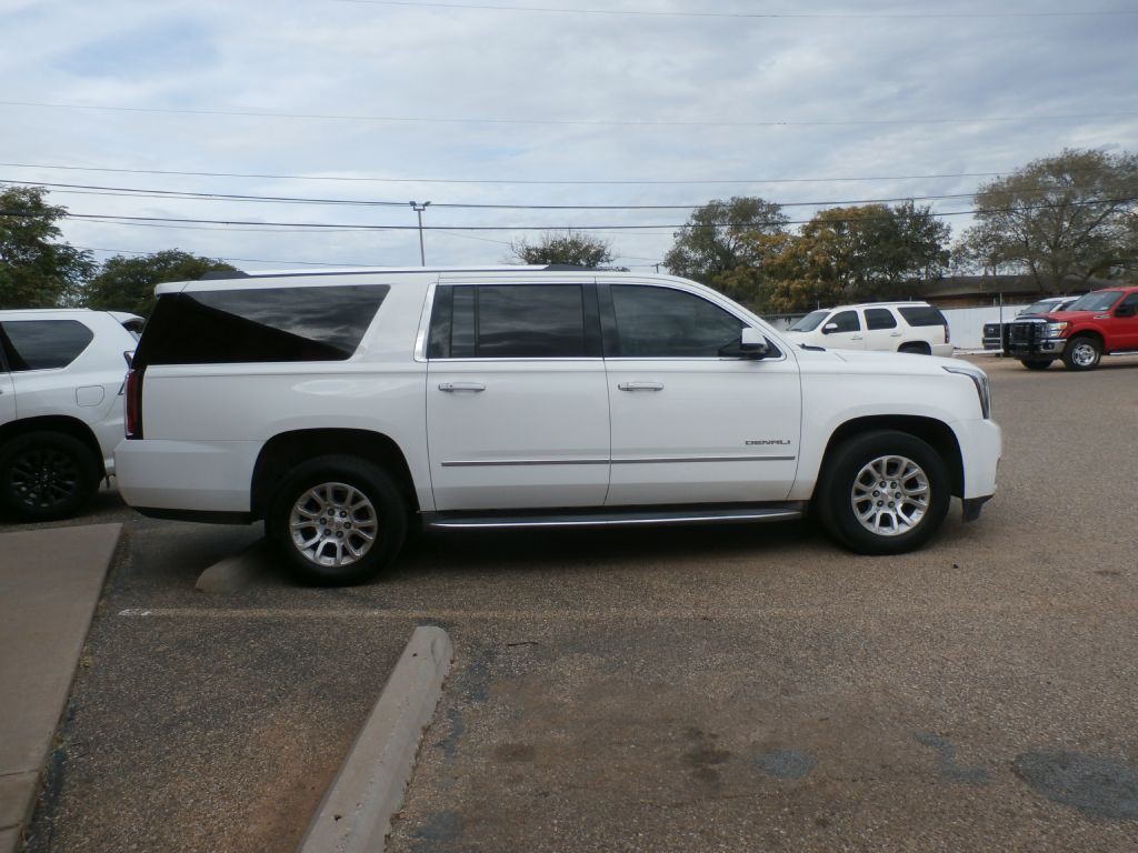 2015 GMC Yukon Image 2