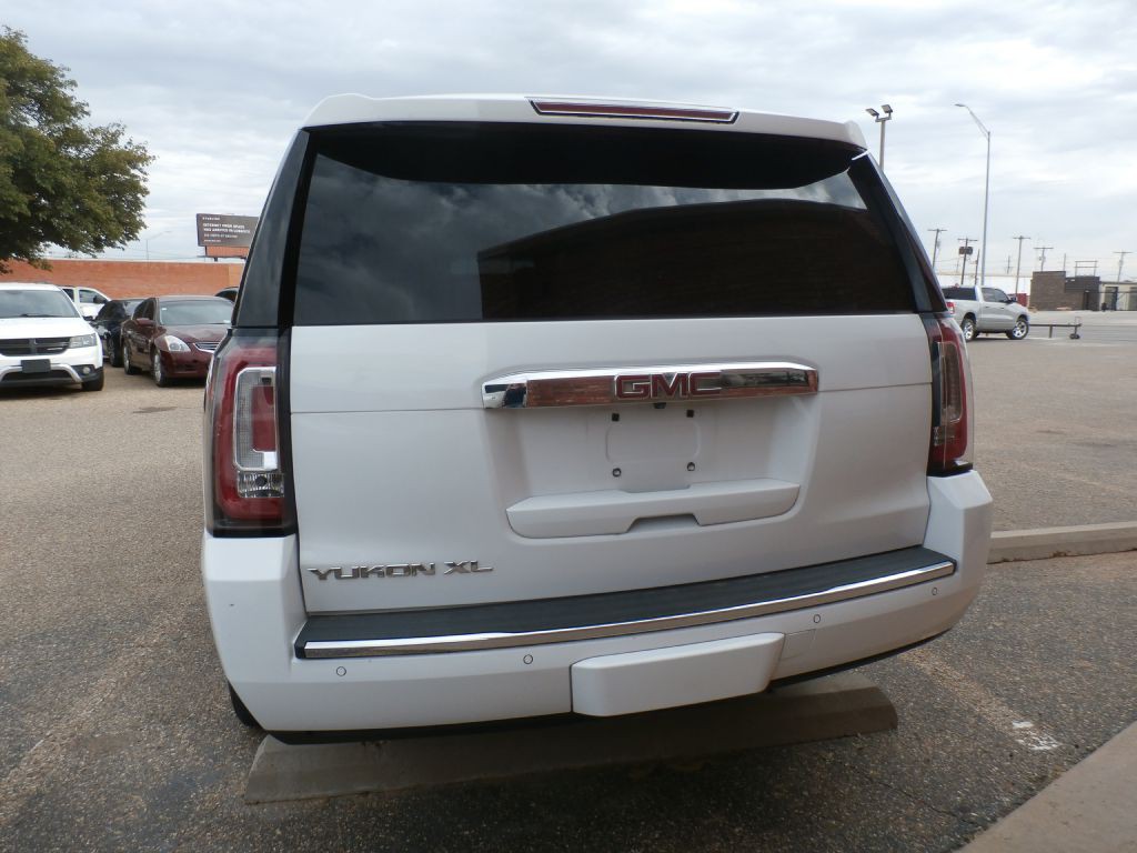 2015 GMC Yukon Image 4