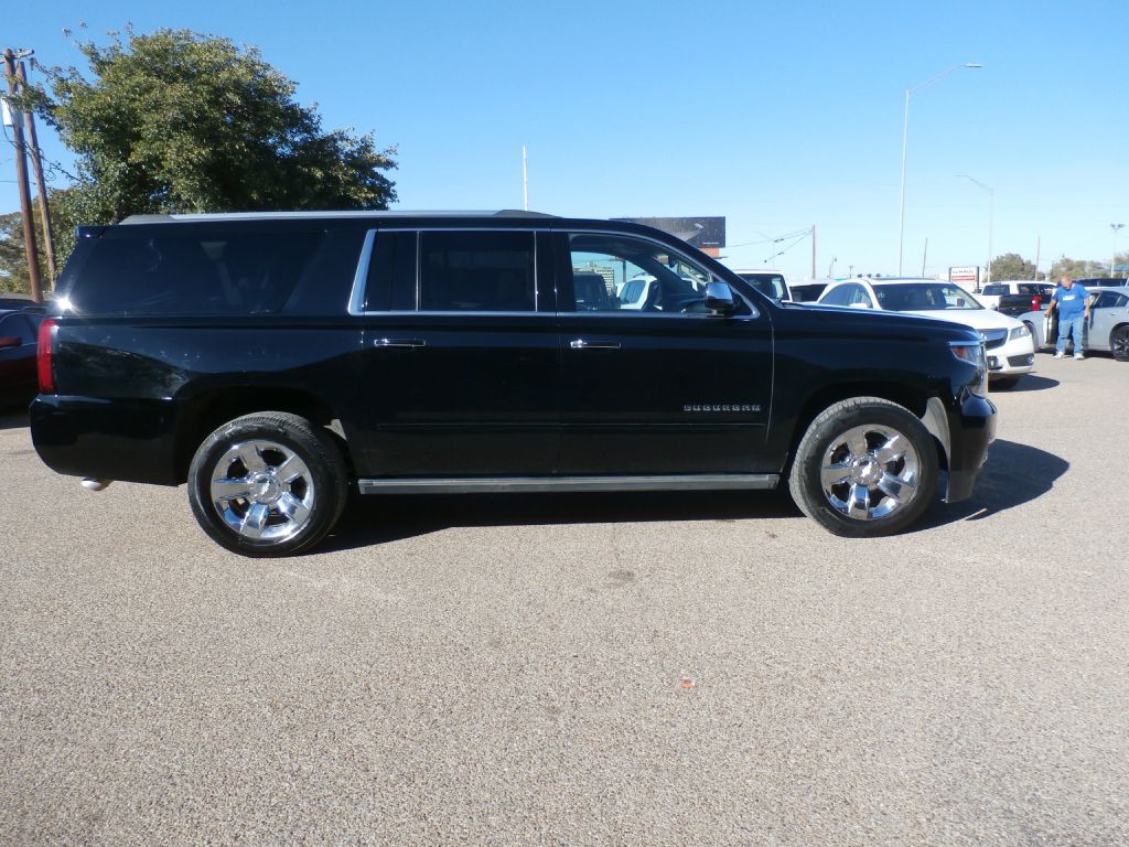 2017 Chevrolet Suburban Image 1