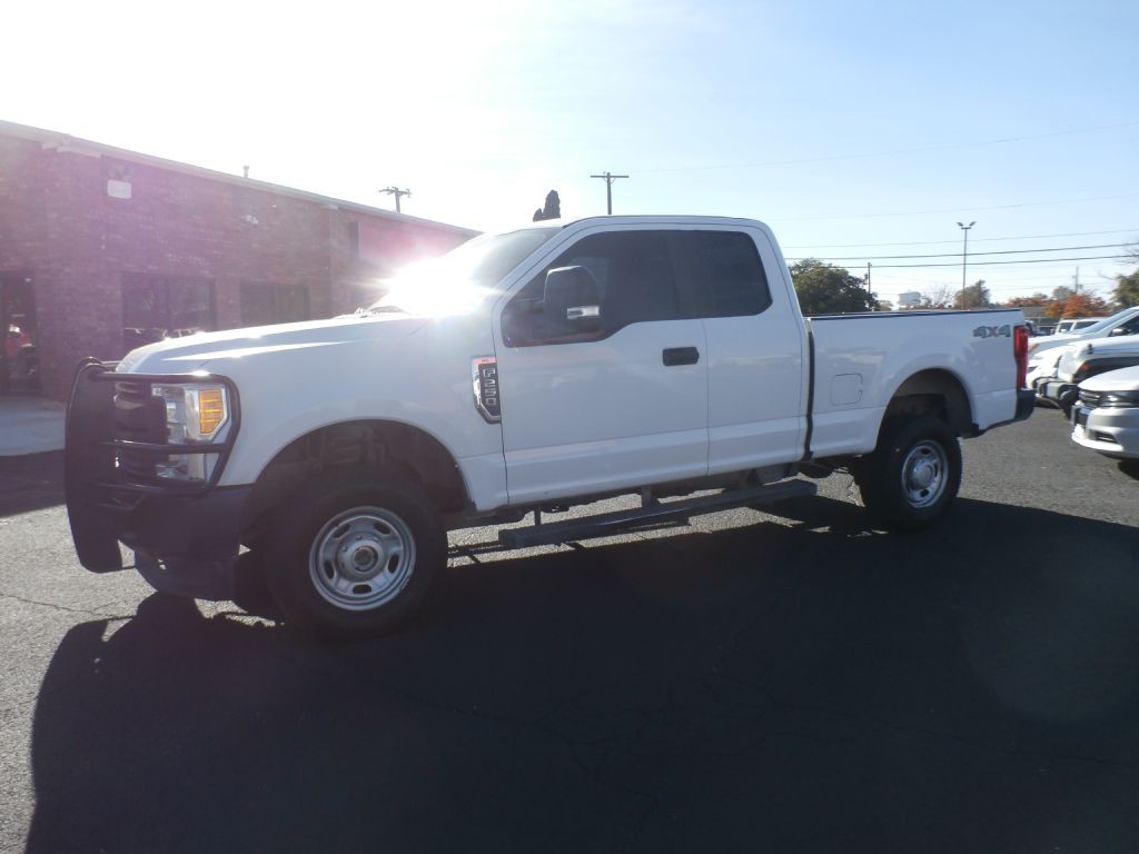 2017 Ford F-250 Image 3