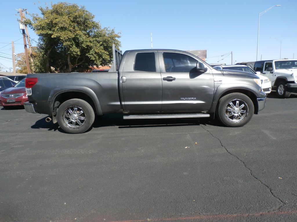 2011 Toyota Tundra Image 1