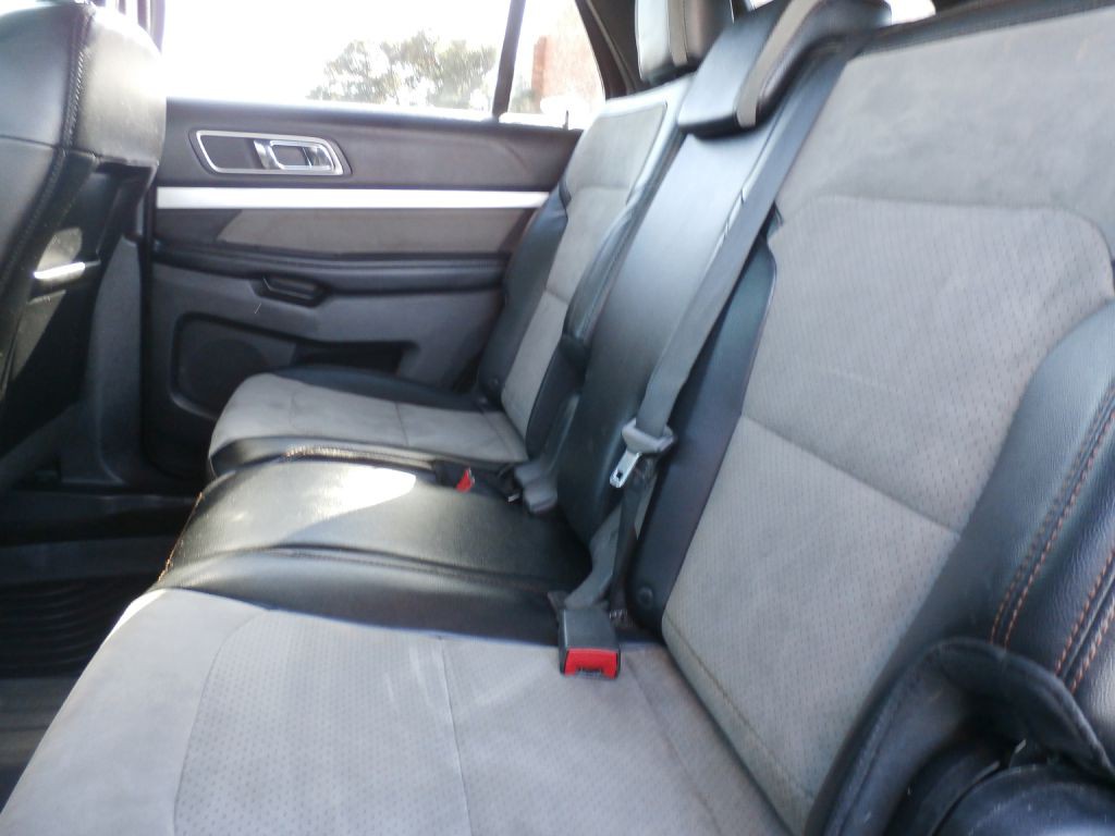 2017 Ford Explorer Image 6