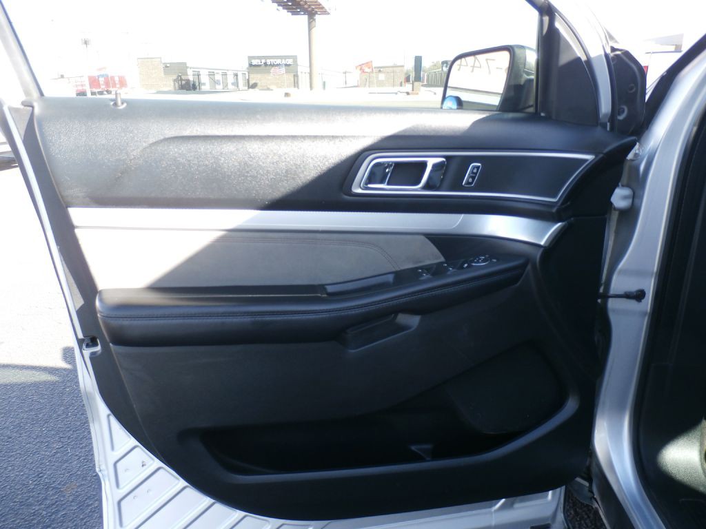2017 Ford Explorer Image 7