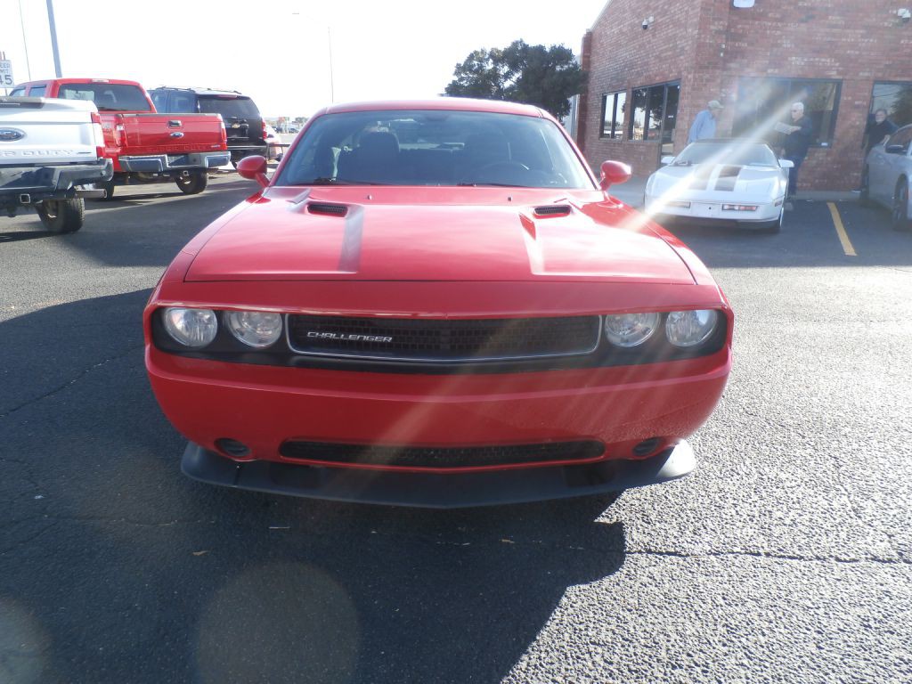 2014 Dodge Challenger Image 2