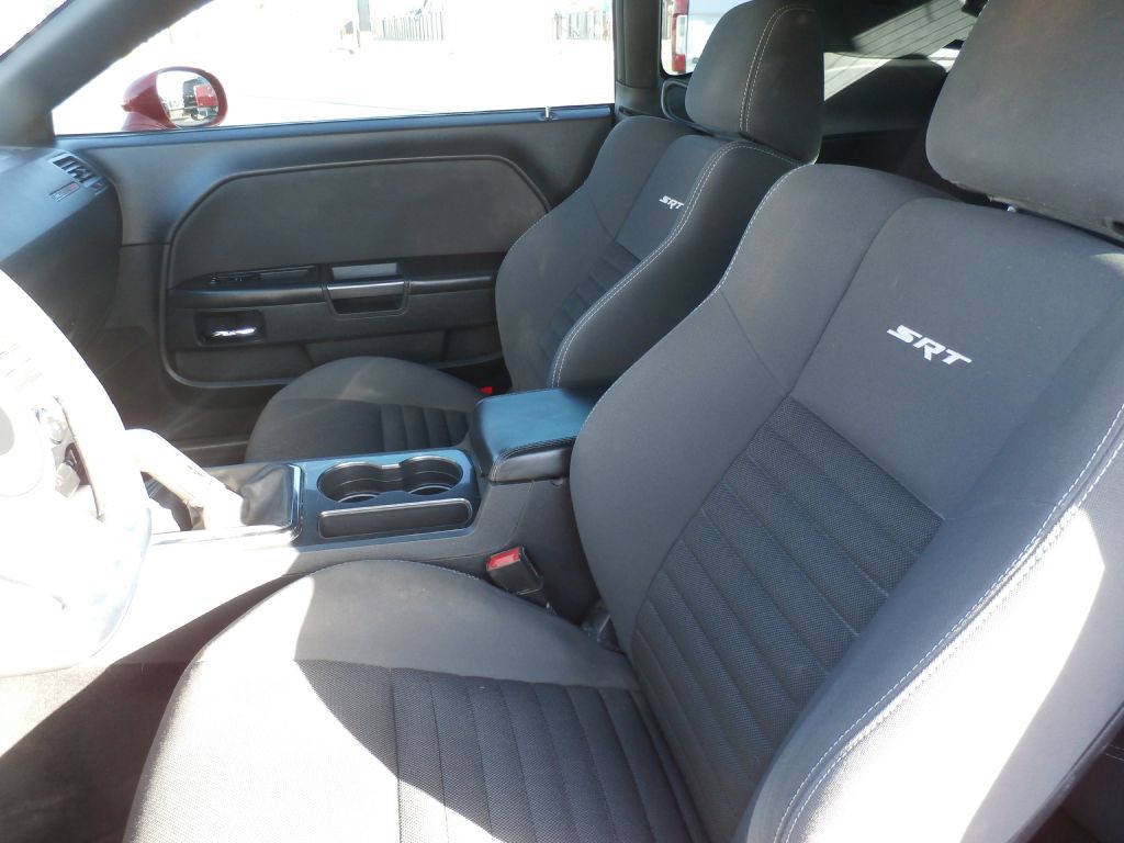 2014 Dodge Challenger Image 6