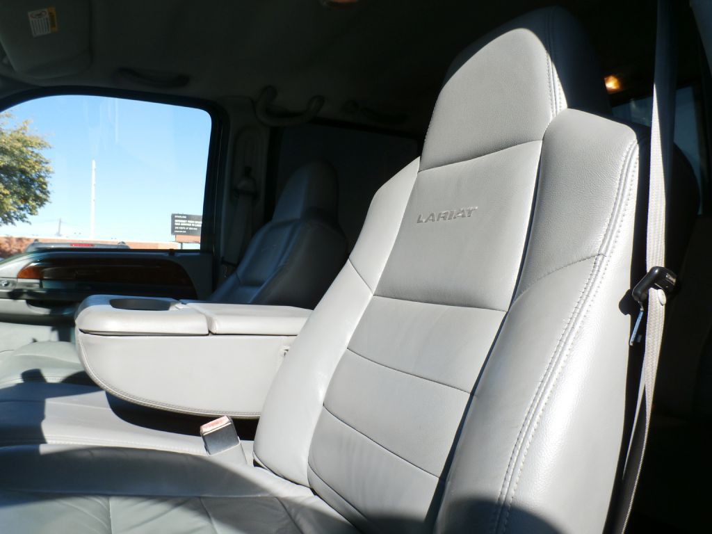 2004 Ford F-250 Image 7