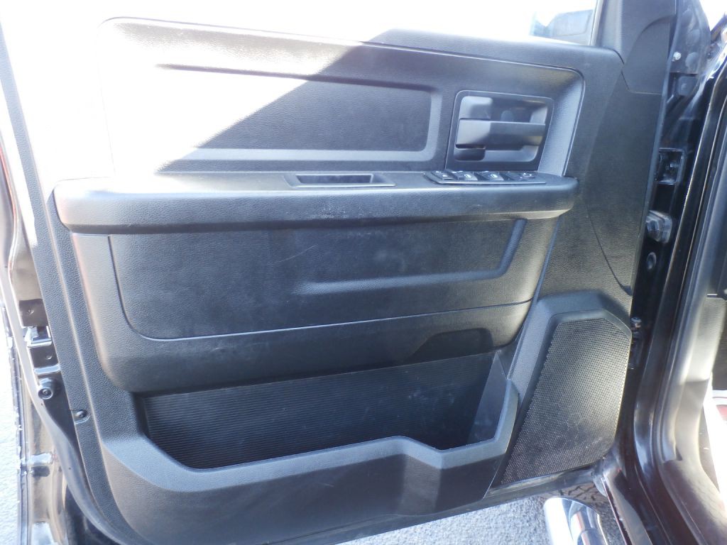 2013 RAM 1500 Image 6